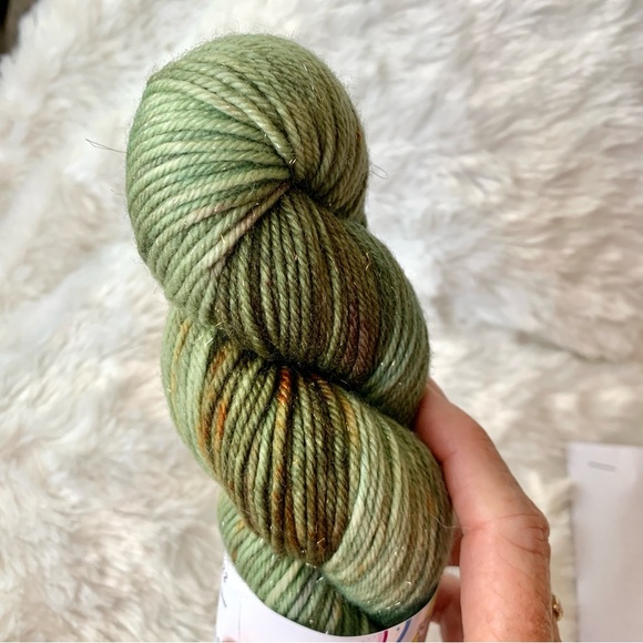 Townhouse Yarns 1 Skein Knitting Hat Yarn + Pattern Kit Limited Edition - Picture 7 of 12